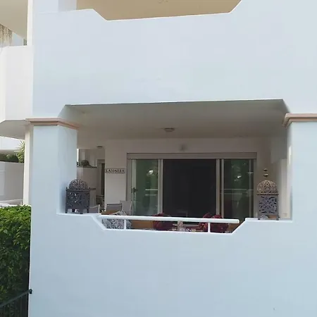 Urbanizacion La Herradura 아파트 *